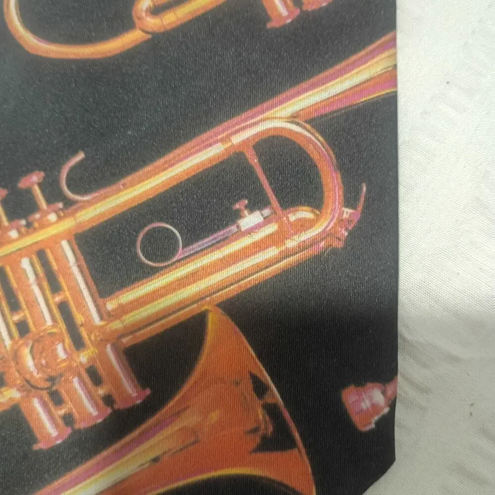 Vintage Men’s Ralph Marlin Necktie with Trumpet Design